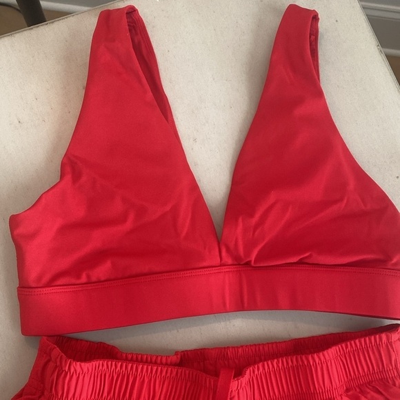 Red- Work out Set - Picture 3 of 5